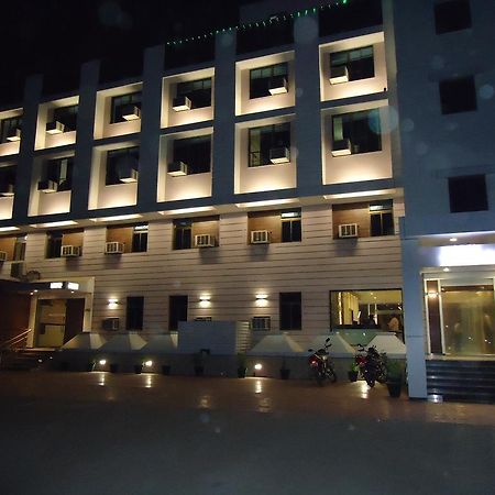 Hotel Sun Plaza Ankleshwar Exterior foto