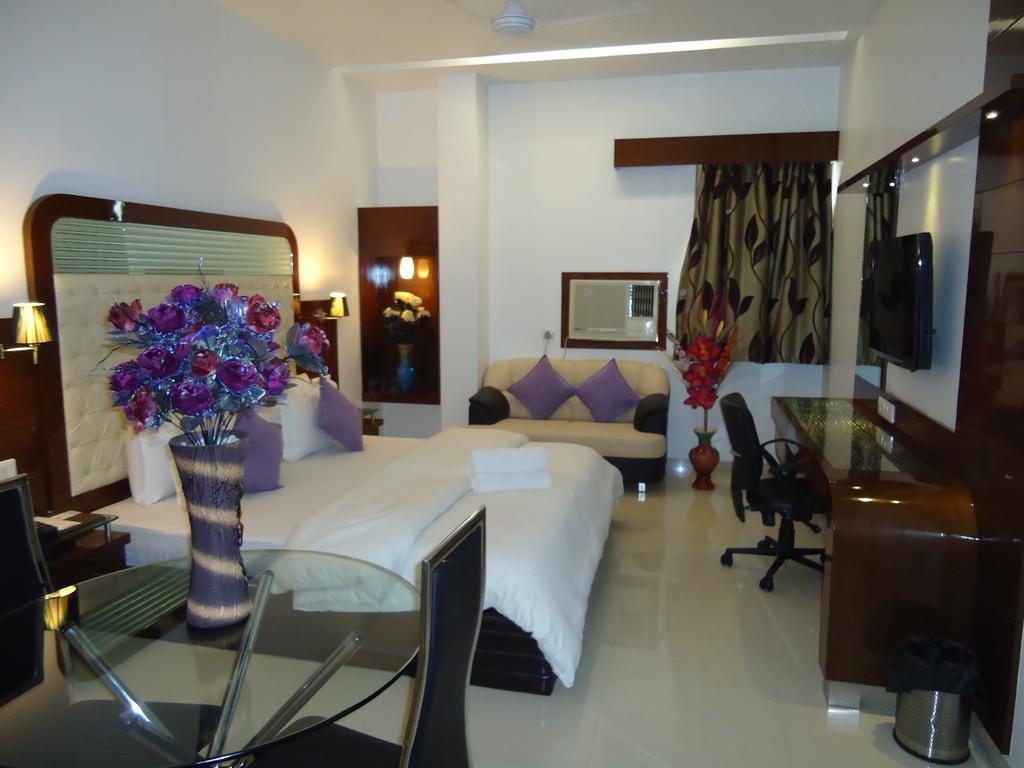 Hotel Sun Plaza Ankleshwar Exterior foto