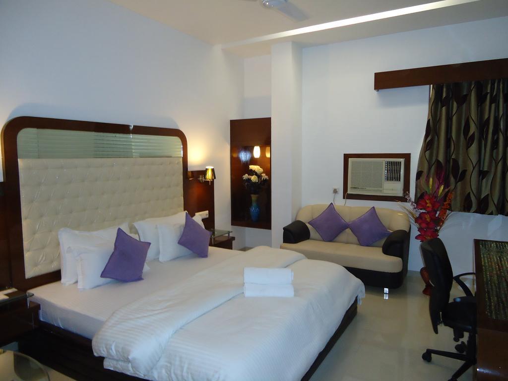 Hotel Sun Plaza Ankleshwar Exterior foto