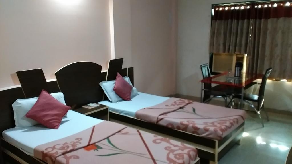 Hotel Sun Plaza Ankleshwar Exterior foto